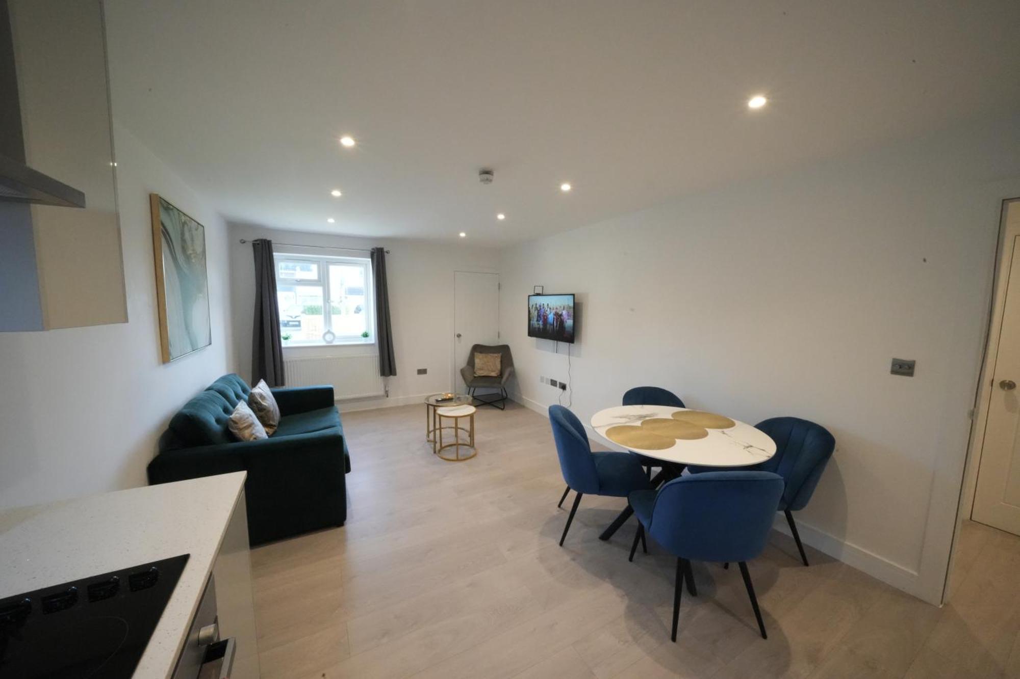 Appartement 10 Min Drive To Airport - Free Parking - 15 Min Bus Ride - Ev Charge Available à Stanwell Extérieur photo